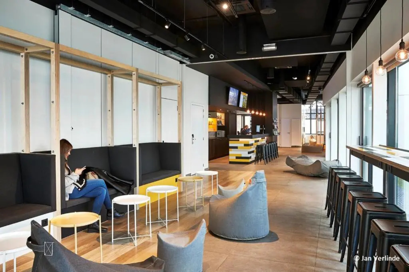 Sleep Well Youth Hostel