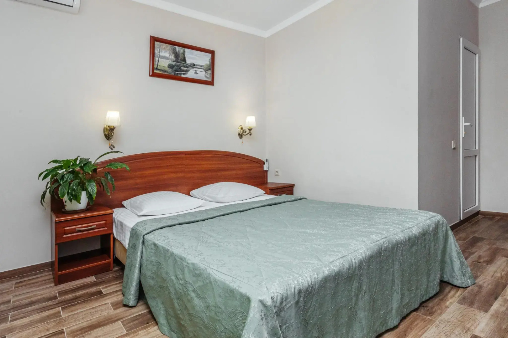 Райский Уголок