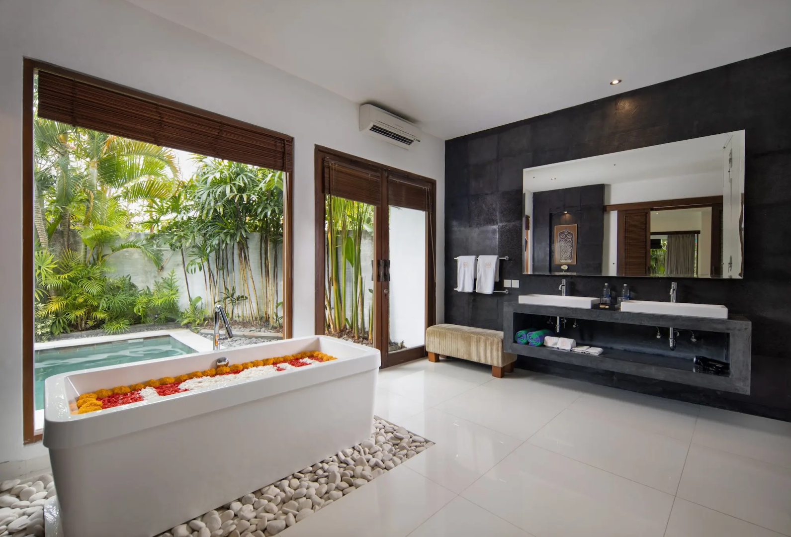 Canggu Villa by Sanga Sanga Hospitality