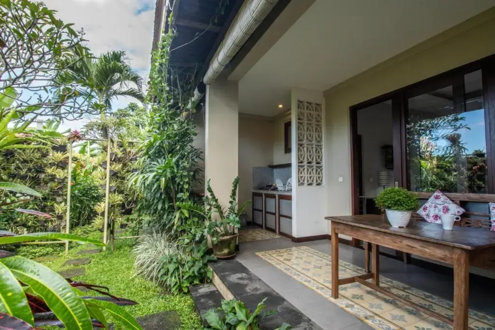 Rumah Taman