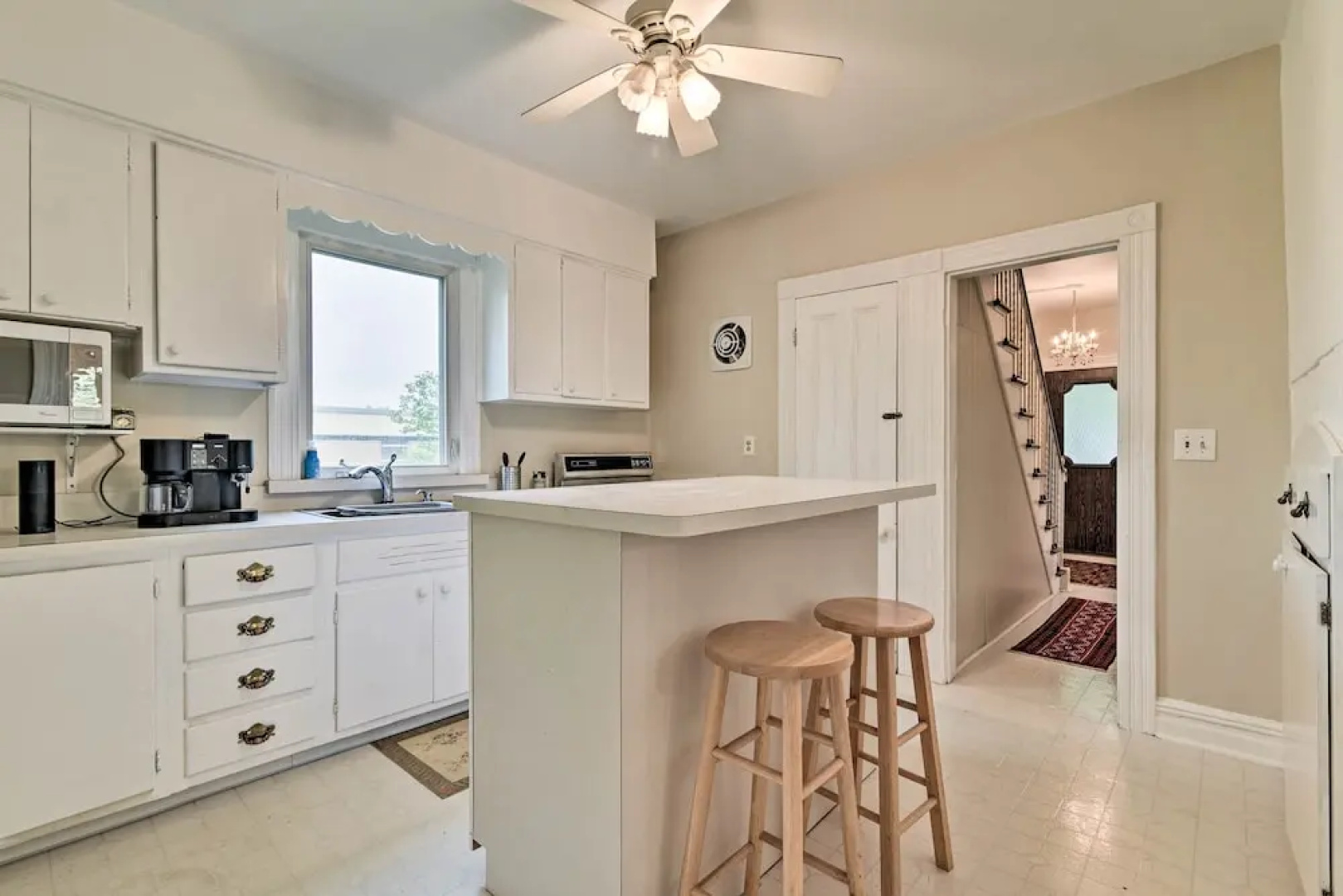 Millburn House w/ Deck - Walk to NYC Transit!