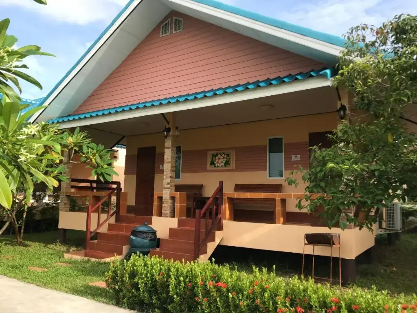 Sangtong Beach Resort