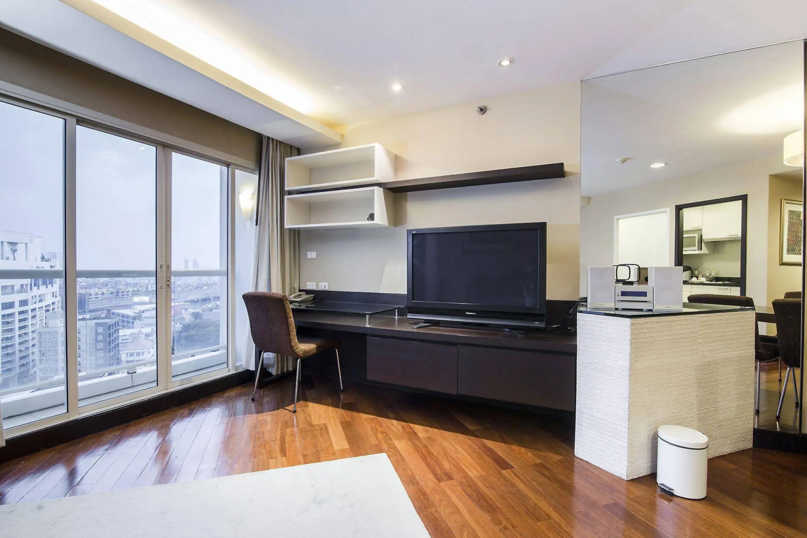 The Narathiwas Hotel & Residence Bangkok