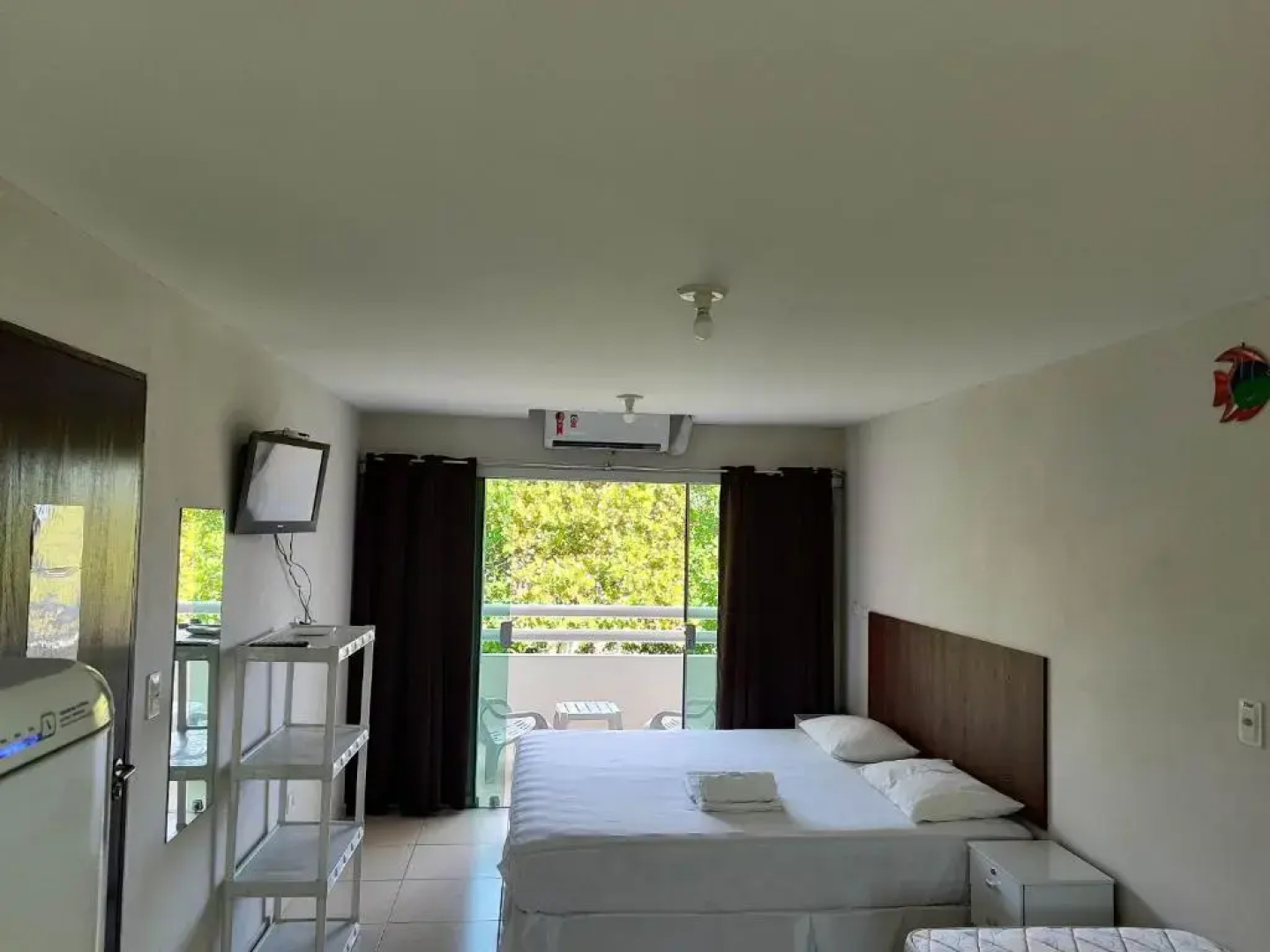 Carneiros Beach Resort