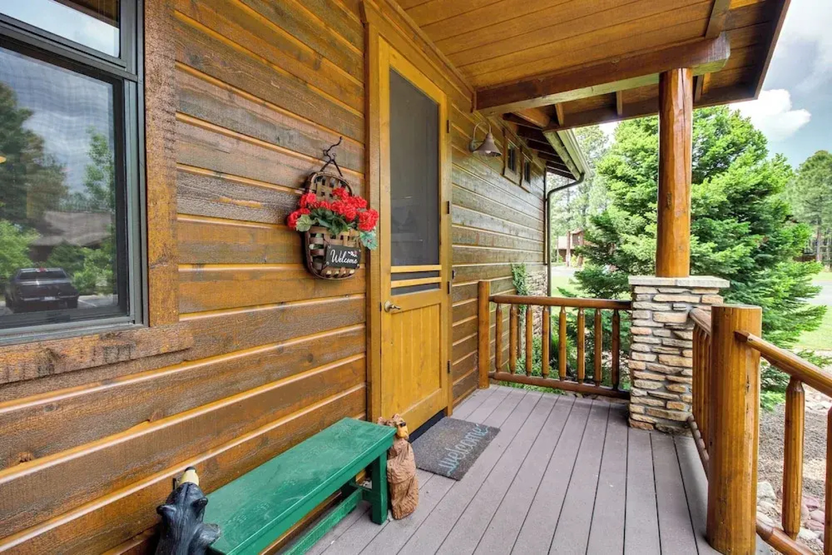 Fireside Comfort & Family Fun: Wooded Show Low Gem