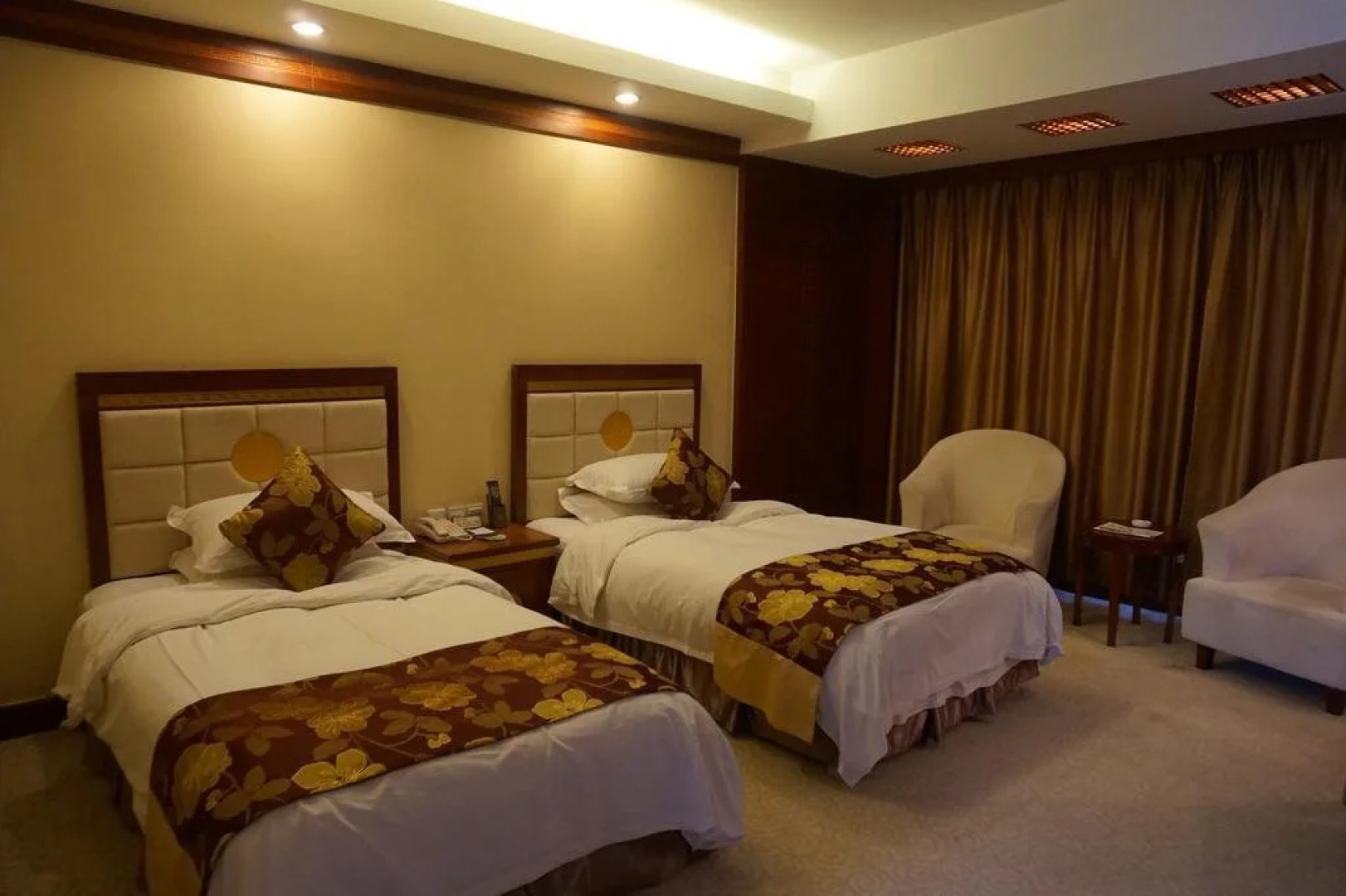 Tai'an Lijing Cherry Orchard Hotel