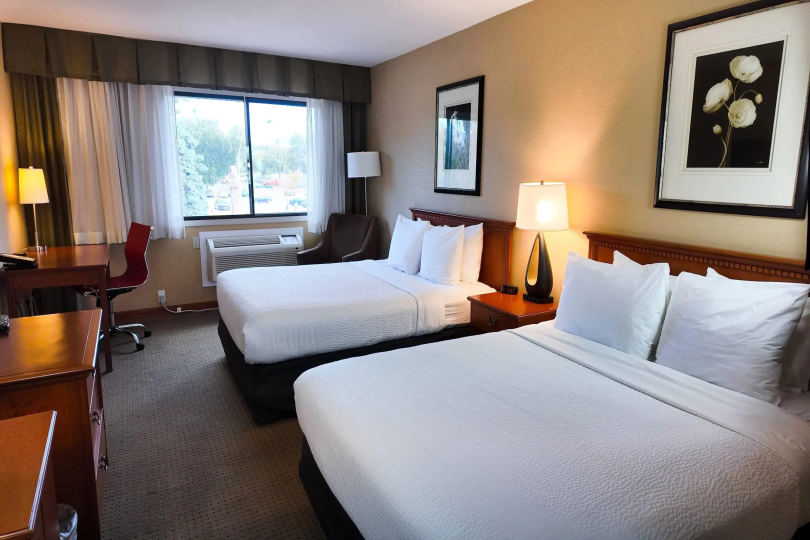 Ramada Hotel & Conference Center by Wyndham Kelowna