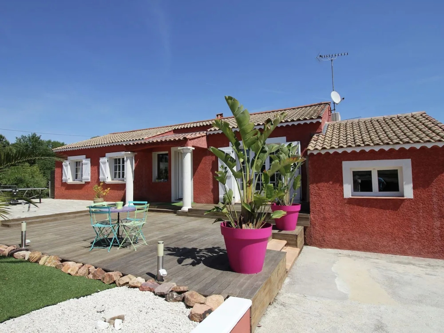 Villa With Heated Private Pool and Jacuzzi, 15 min From the Sea!