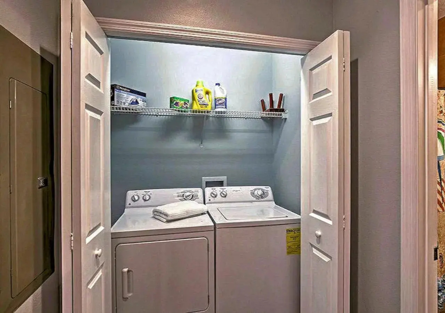 Luxury 5 Star Condominium Water Front 3 Beds 2 Bath Pool Hot-Tub Beach And City Views