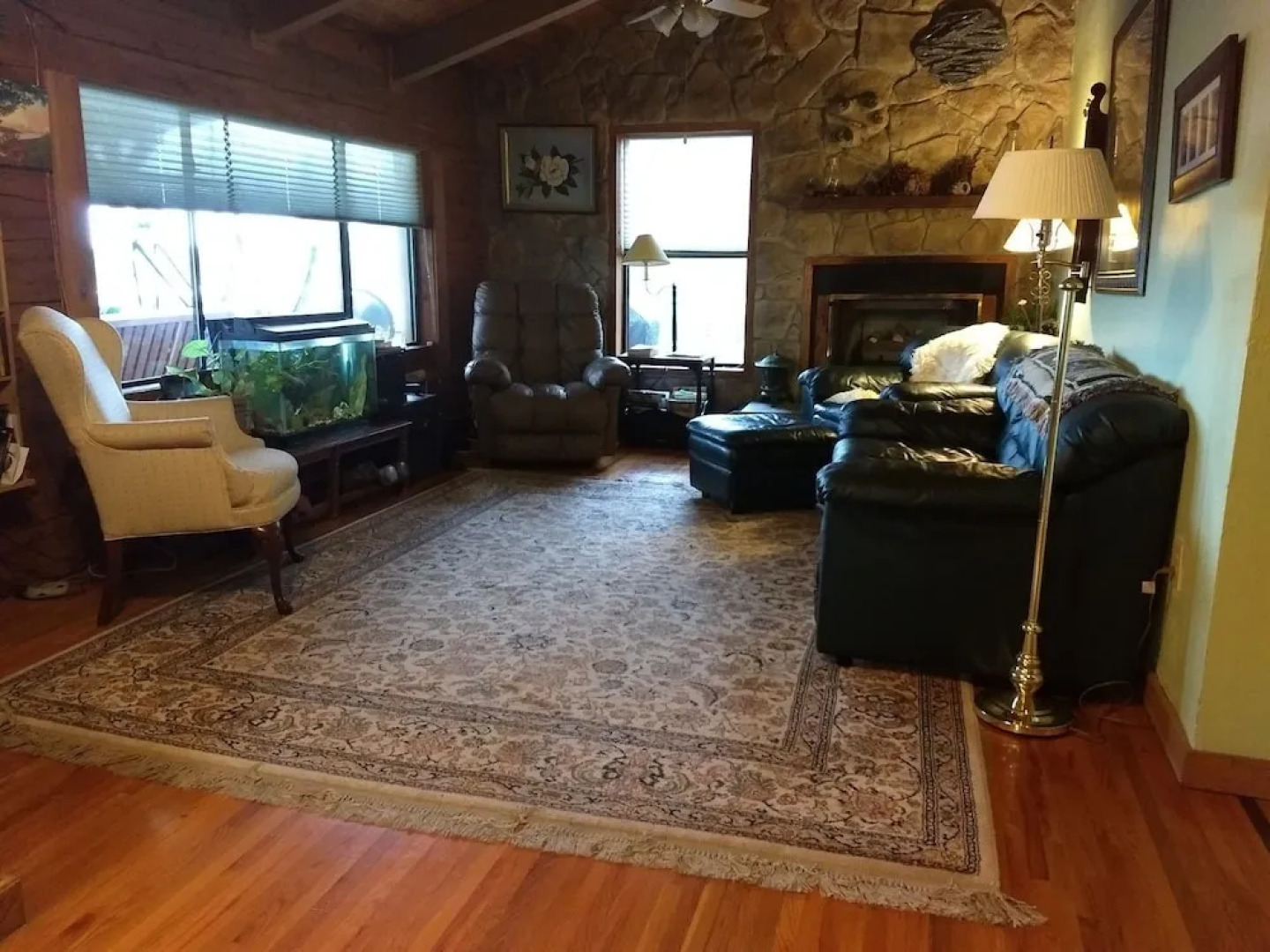 Beaver Lake Heavenly Hideaway B&B