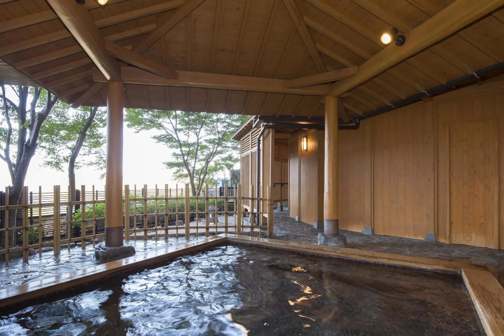 Izumigo Hotel Altia Toba