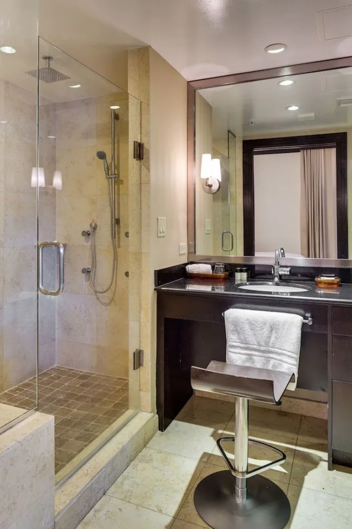 SBV Luxury Ocean Hotel Suites