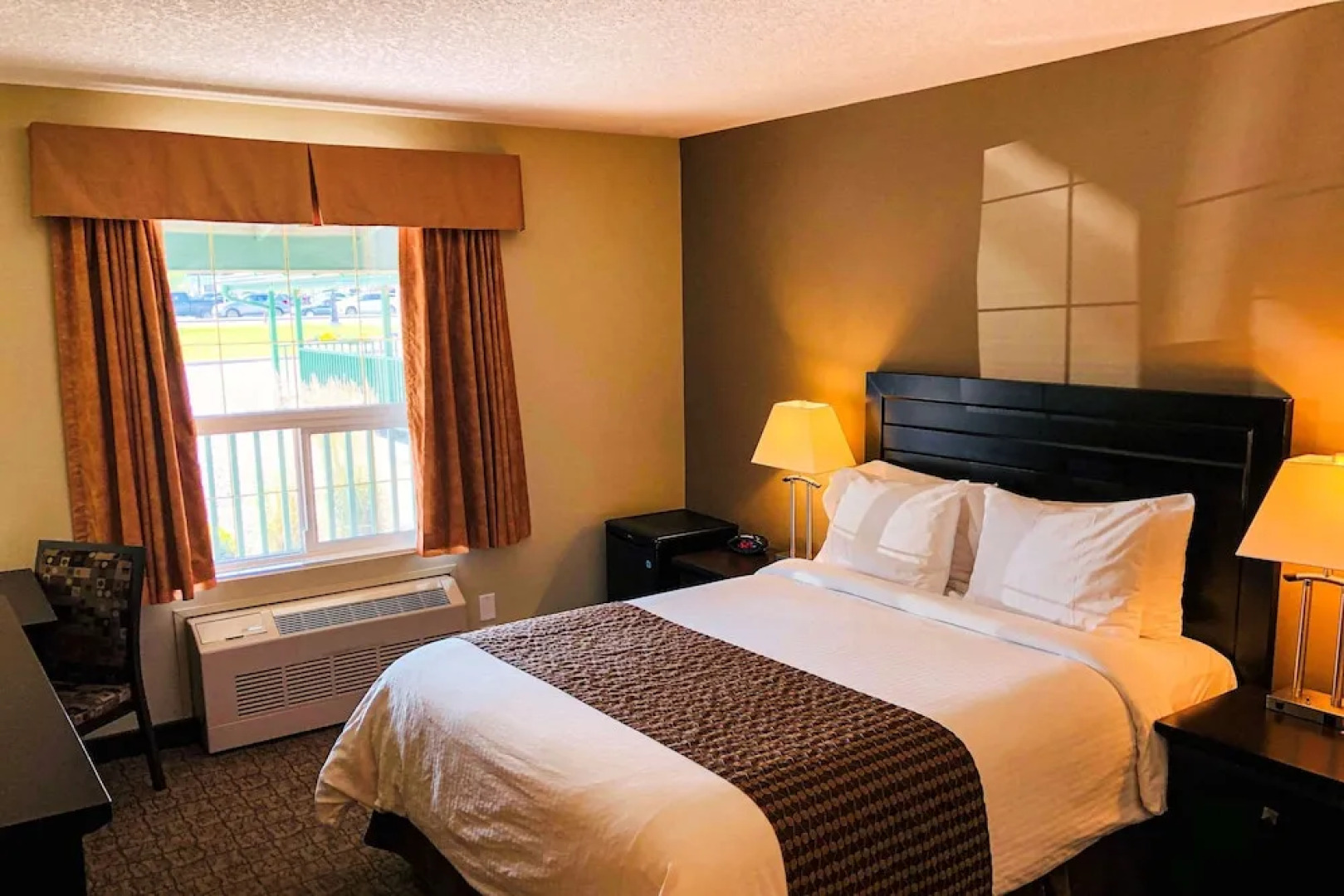Okotoks Country Inn