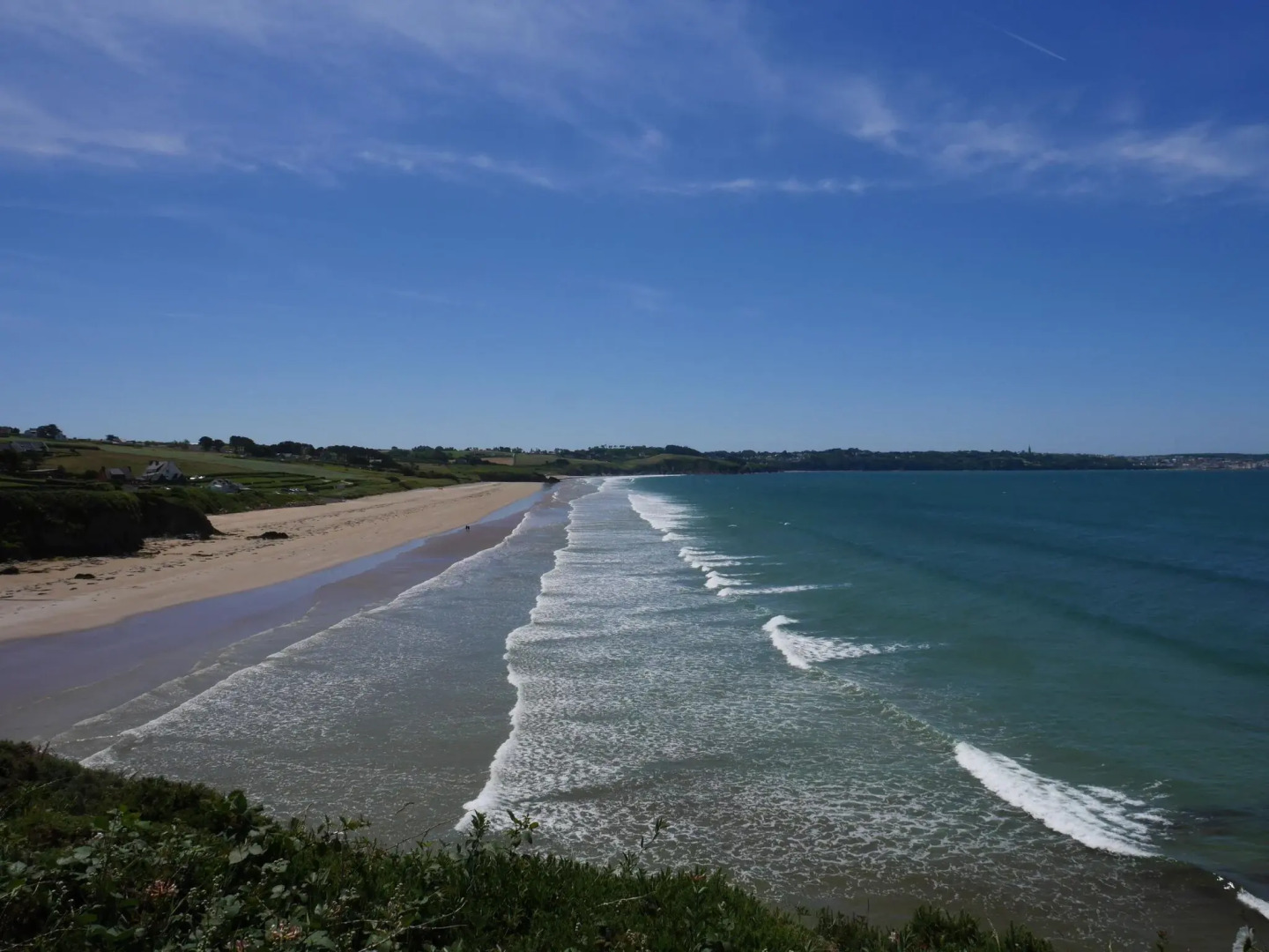 Apartment in top location, sea view, direct access to the beach, Plonévez-Porzay