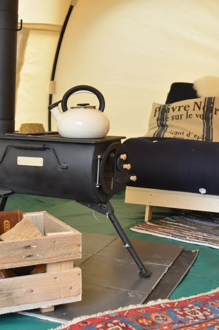 Lovely Spacious Lotus Bell Tent in Shaftesbury, UK