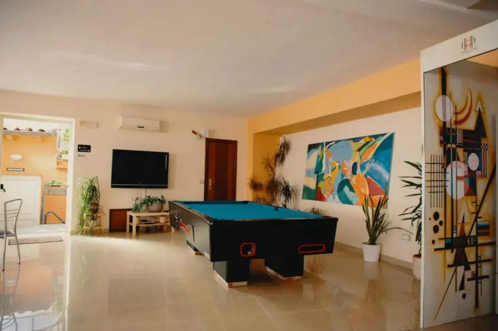 Halykos Hotel