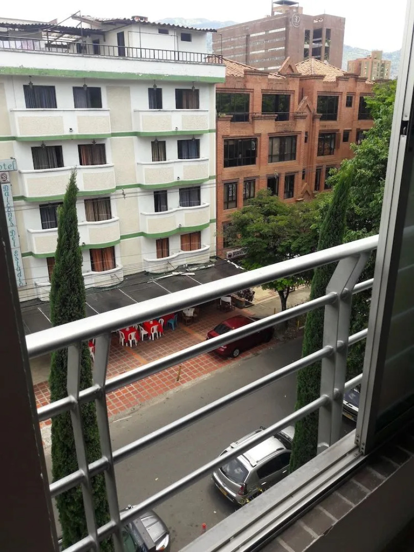 Apartahotel Montes La 68