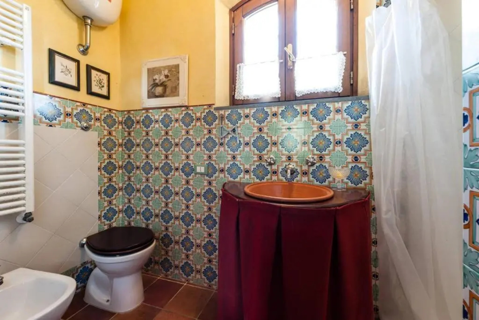 One bedroom villa with shared pool enclosed garden and wifi at Pisa