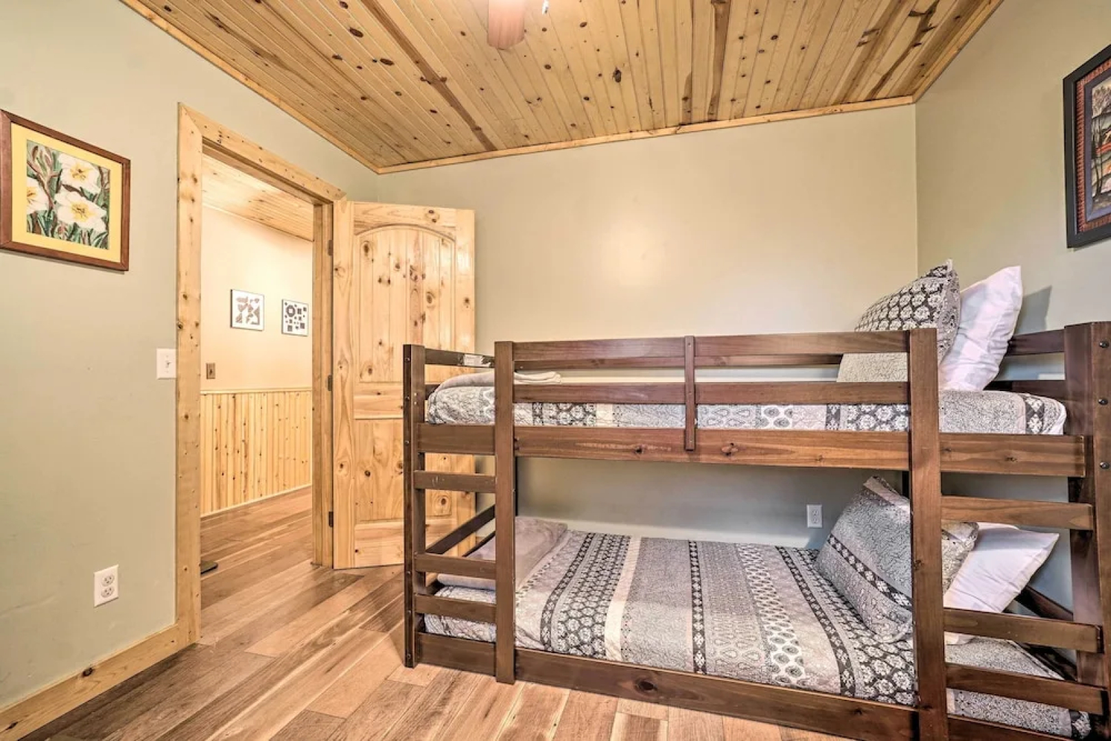 Hot Tub & Fire Pit: Pet-friendly Clayton Escape!
