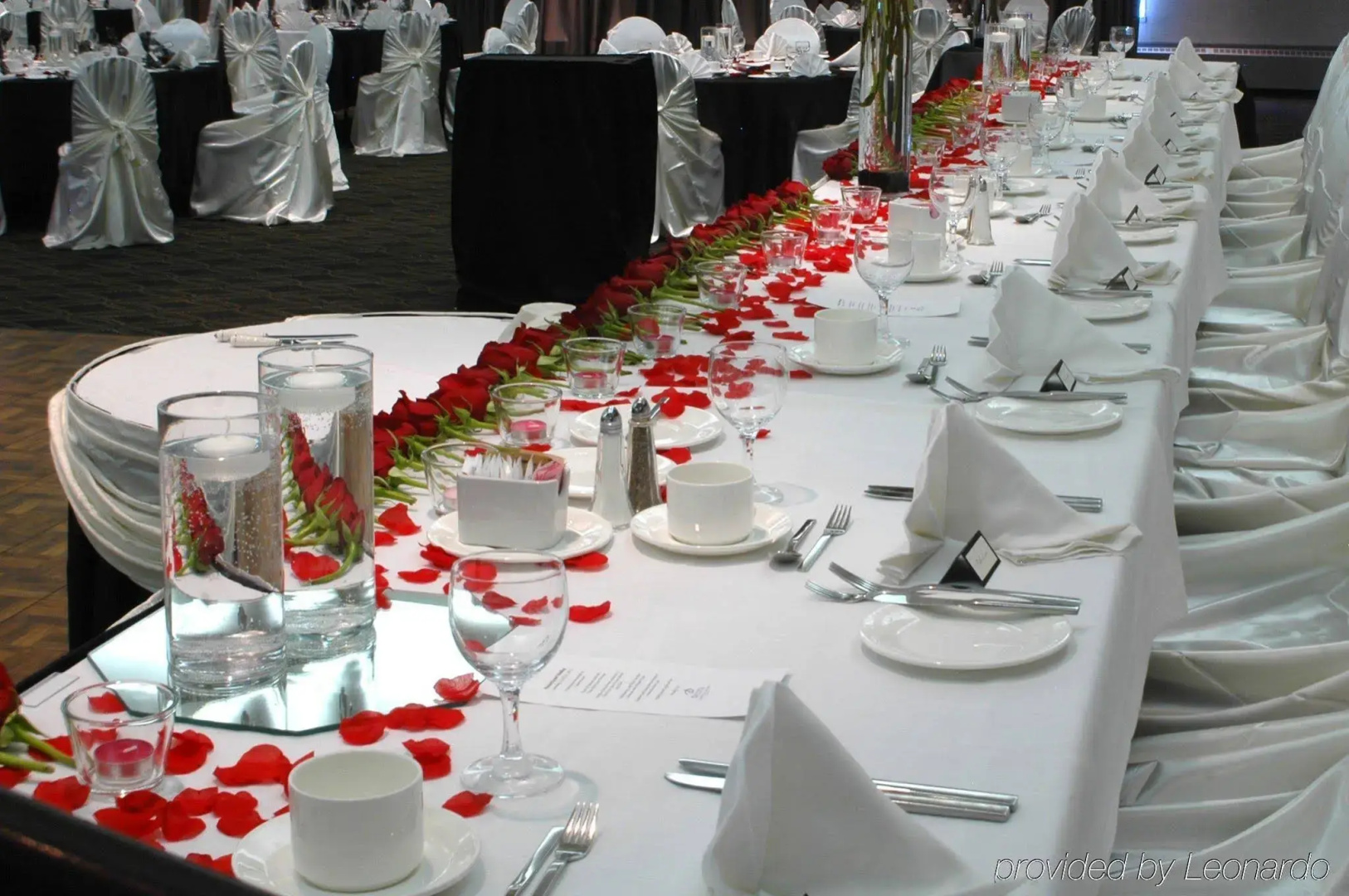 Delta Hotels by Marriott Edmonton Centre Suites