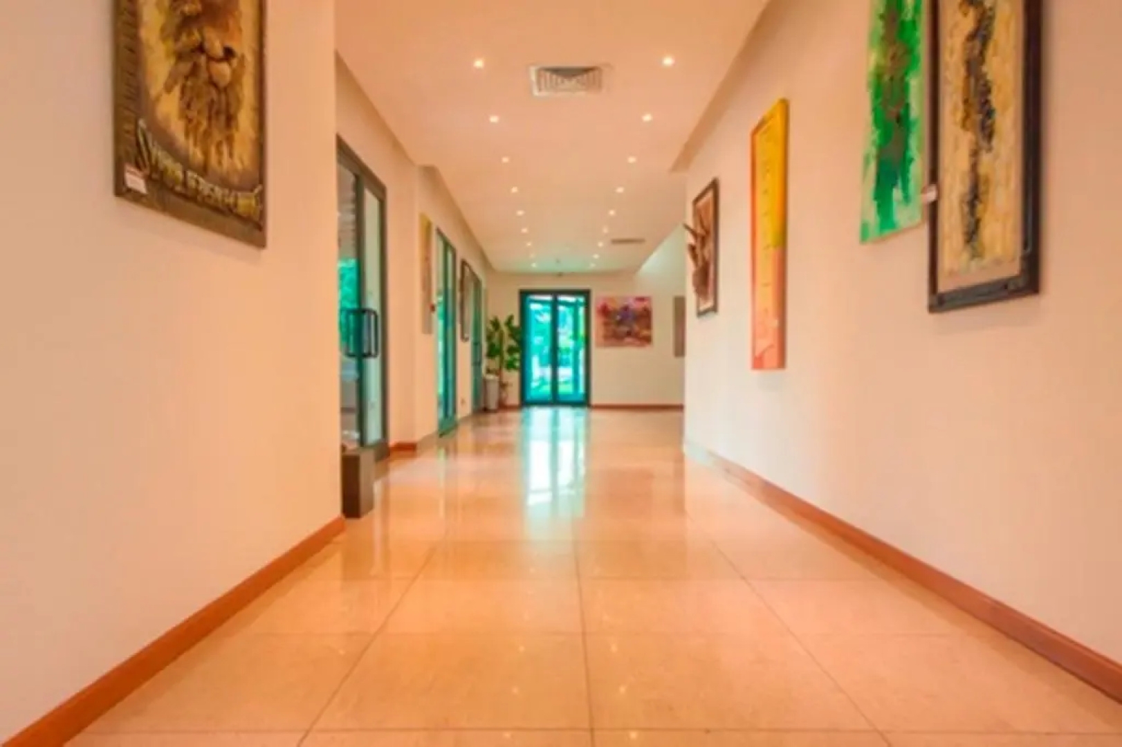 Fiesta Royale Hotel