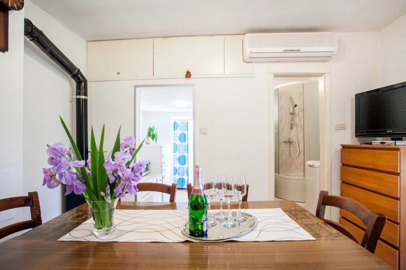 House With Large Garden, Right Next to the River