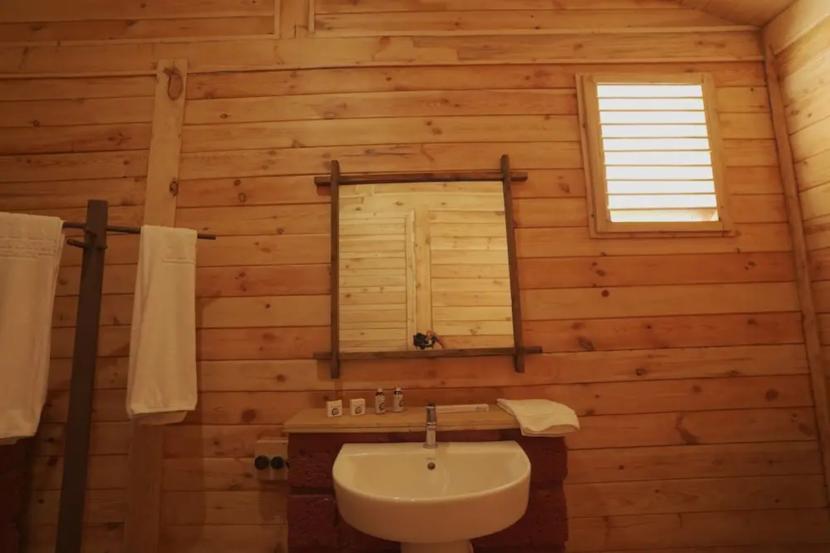 Vinnca Village At Rockhill Adventures & Resorts