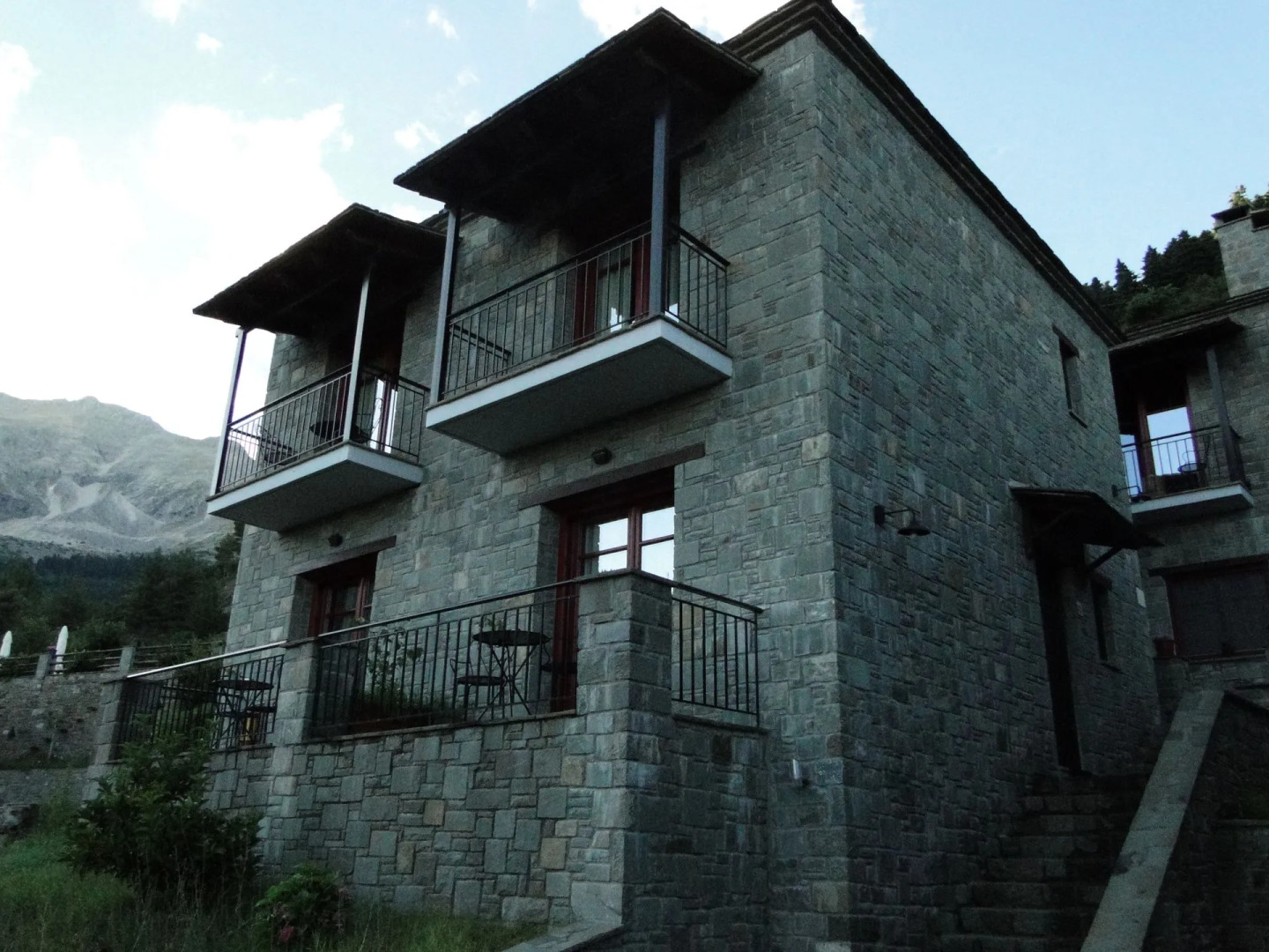 Rouista Tzoumerka Resort