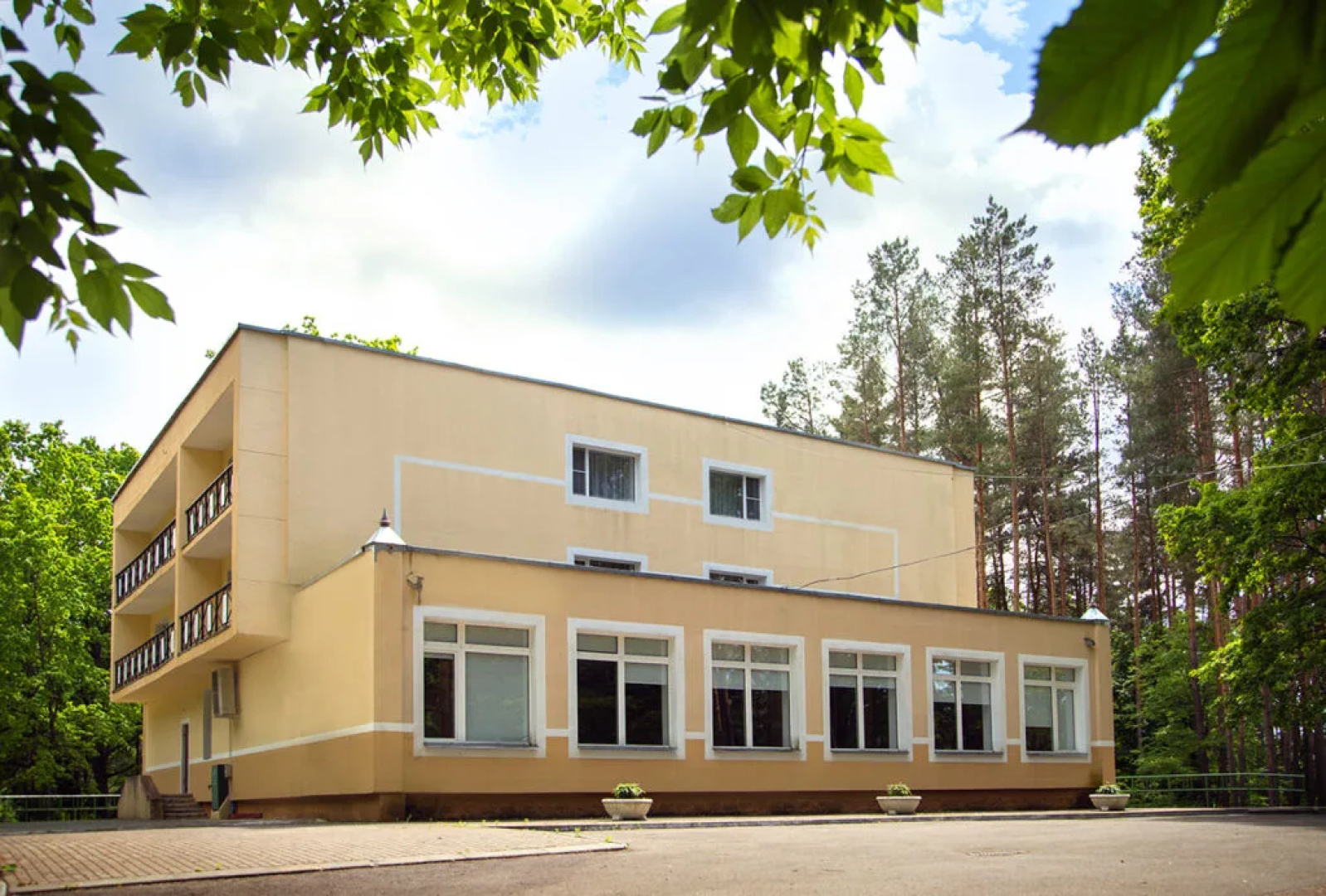 Zolotye Peski Sanatorium
