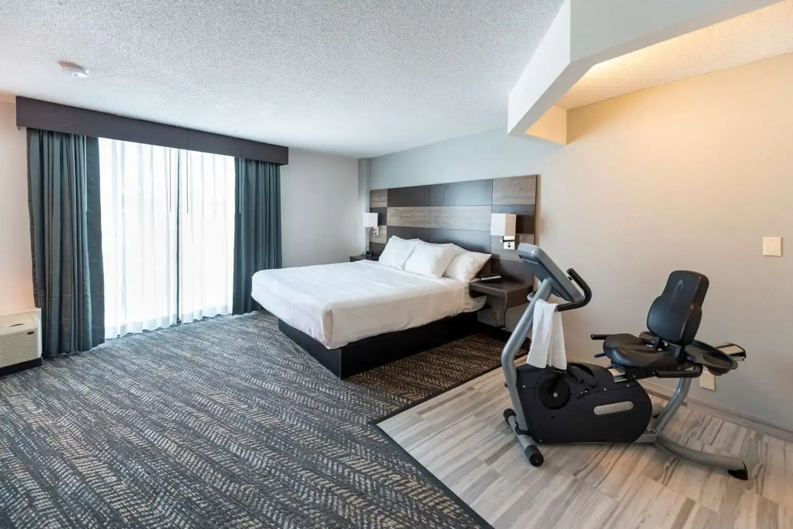 Plaza Hotel and Suites