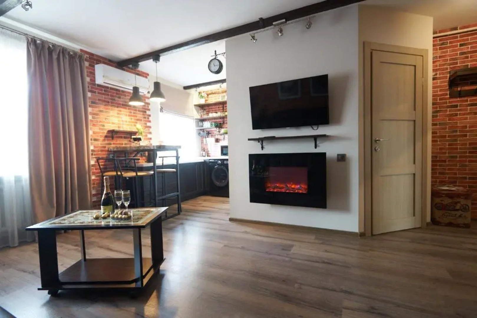 Apartment on Pobeda 4 with sauna