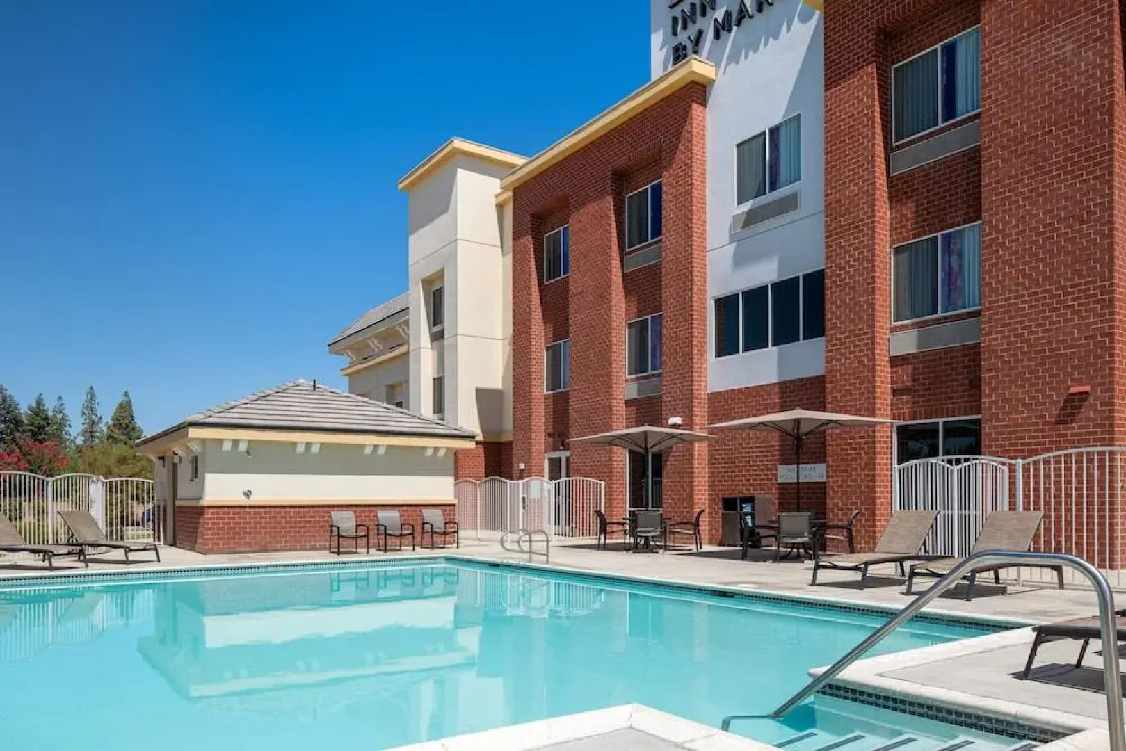 Fairfield Inn & Suites Visalia Tulare