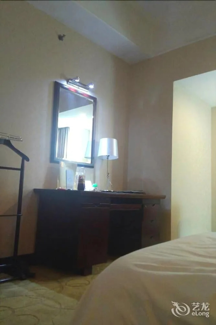 Gaoxiong Hotel
