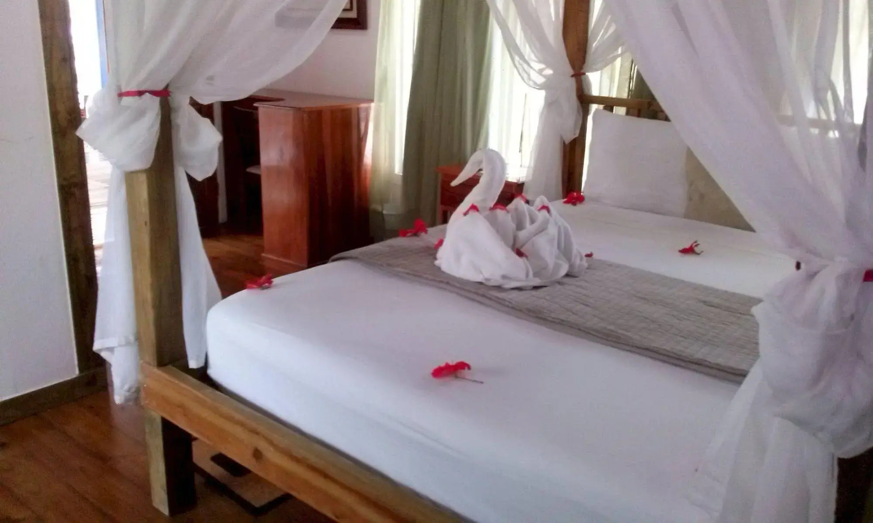 Las Palmas Beach Hotel