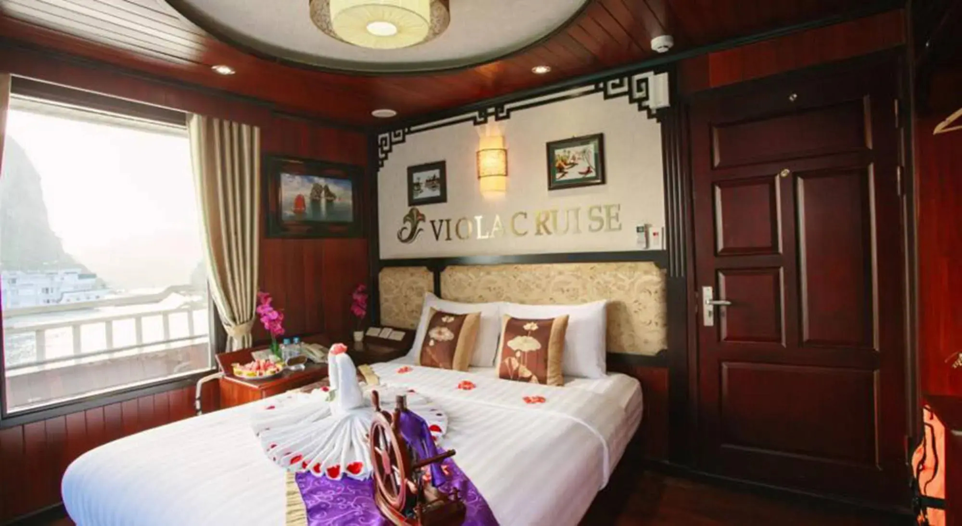 Viola Cruise Halong Bay