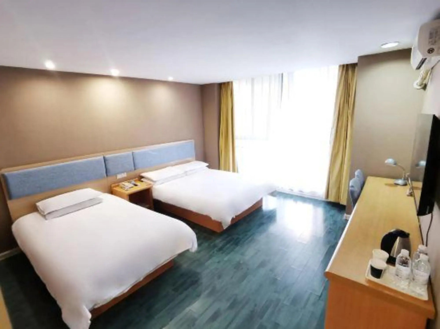 Homeinn Hotel (Wuxi Binhu Commercial Street Taihu Yuantouzhu Scenic Area)