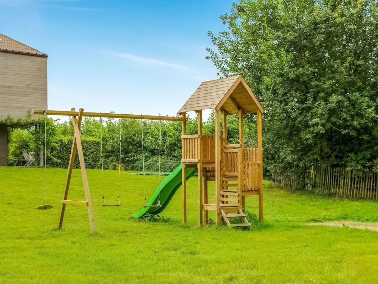 Holiday Home in Gijverinkhove Near Plopsaland