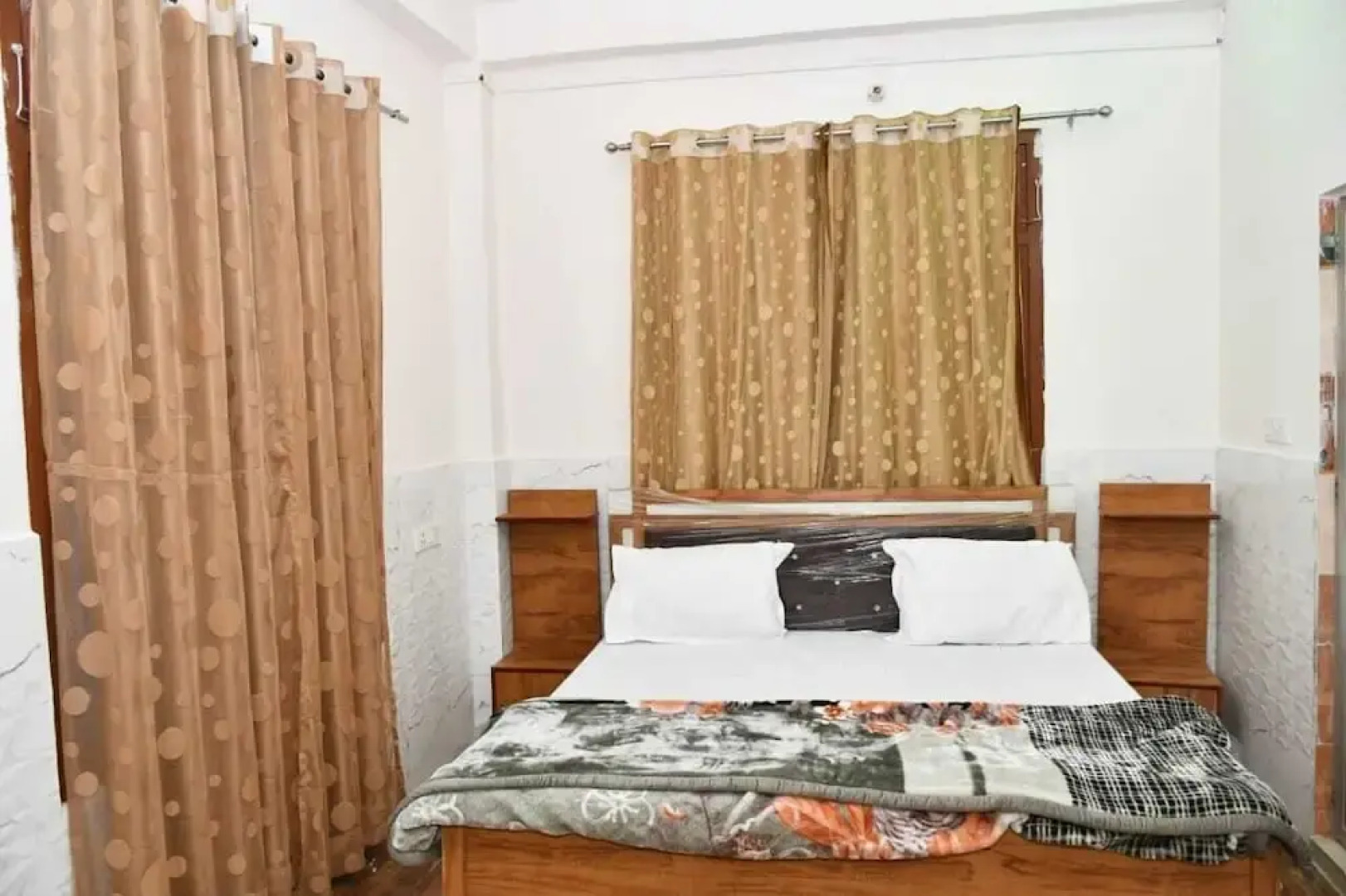 Siyaji Guest House