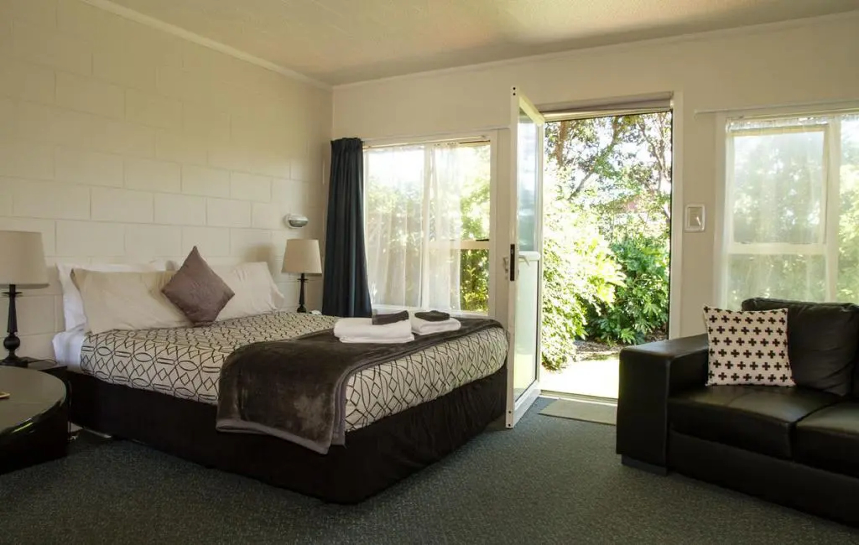 252 Beachside Motels & Holiday Park