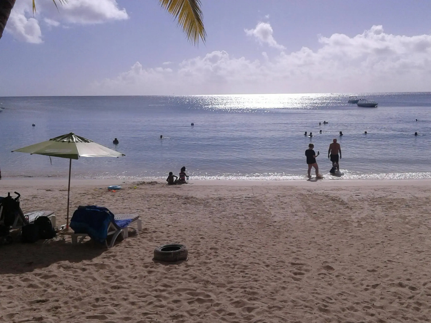 BurNas Beach & Apartments