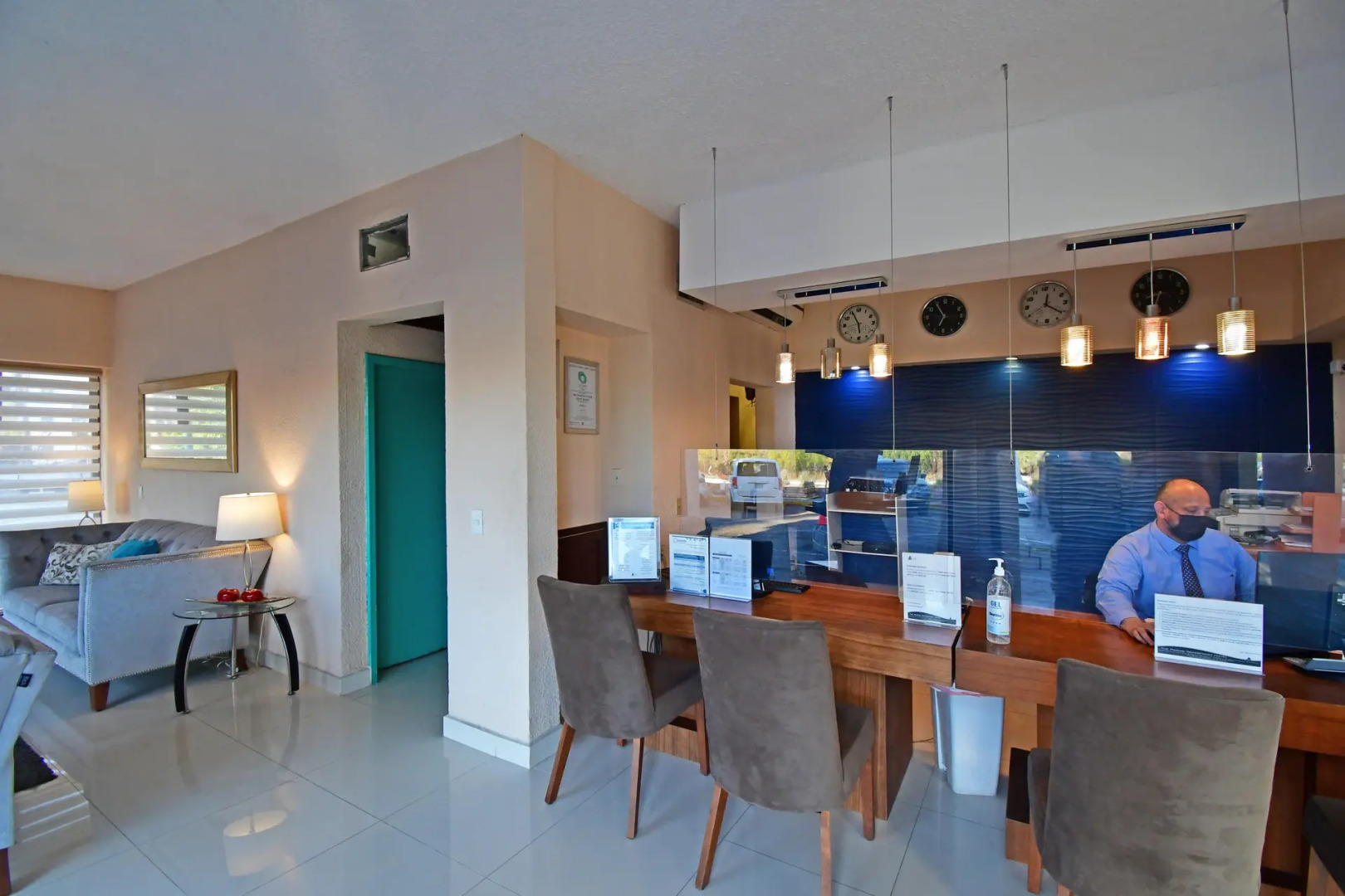 The Westmarine Waterfront Hotel