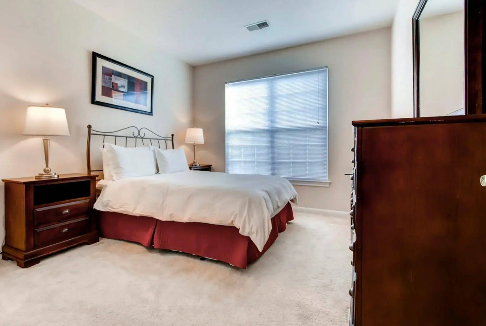 Global Luxury Suites at the Junction