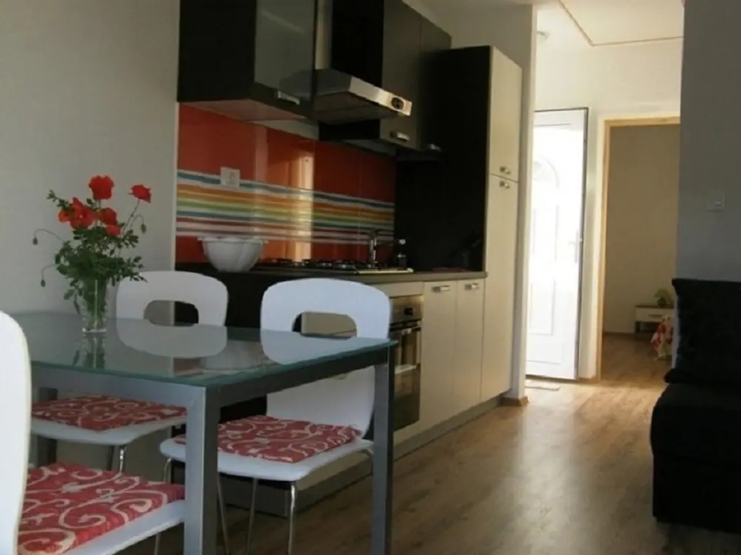 Ljubi - 20 m From Beach - A2 Crveni