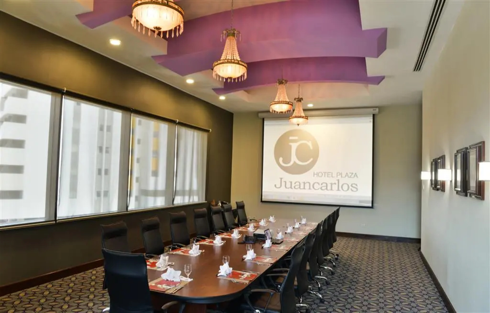 Hotel Plaza Juan Carlos