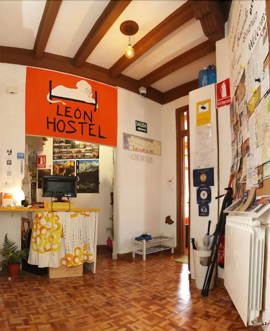 LeonHostel