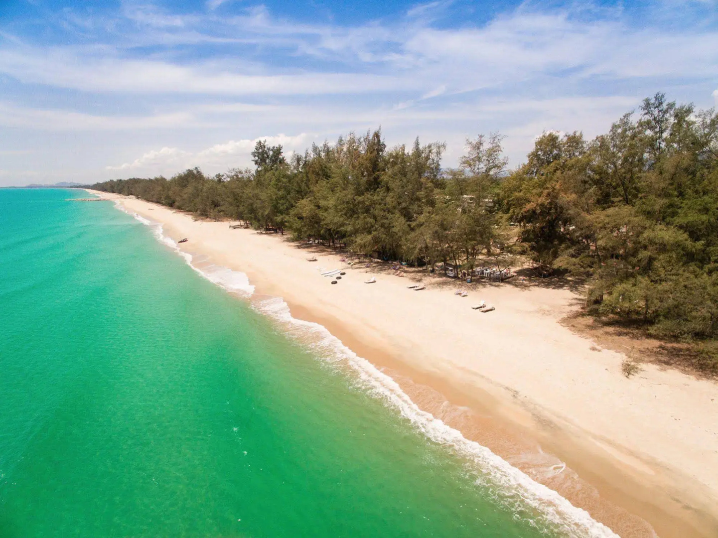Mumsa Beach Resort & Restaurant