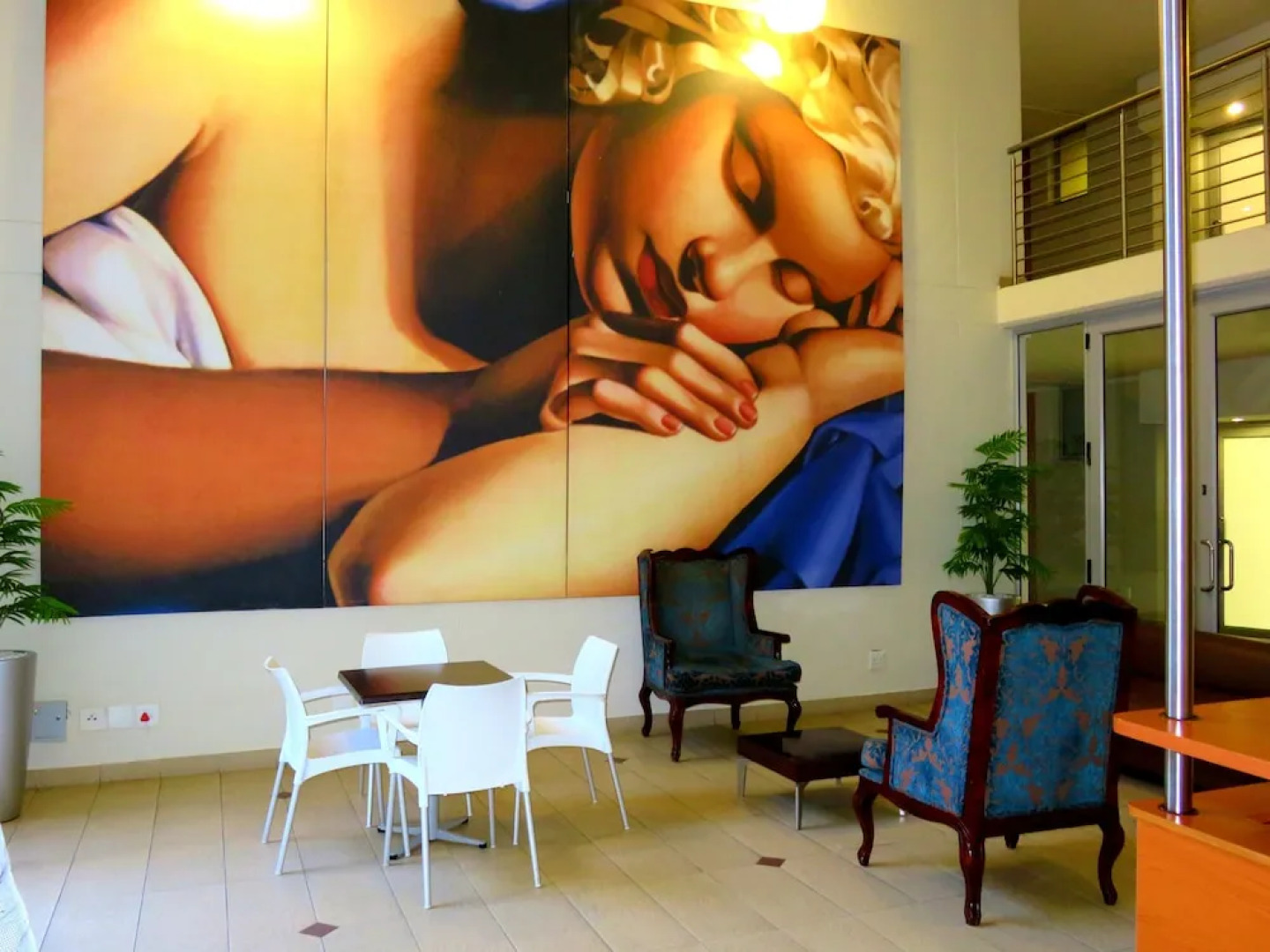 Hydro Executive Apartments