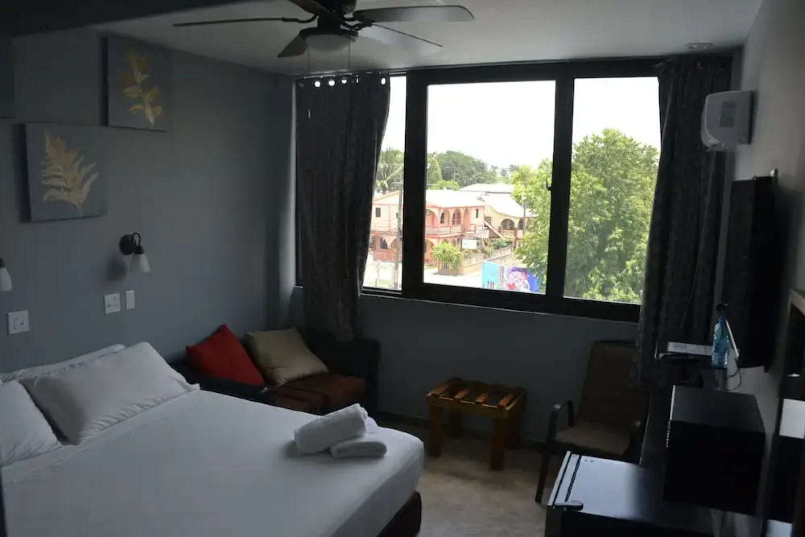 Maya Bella Downtown Hotel