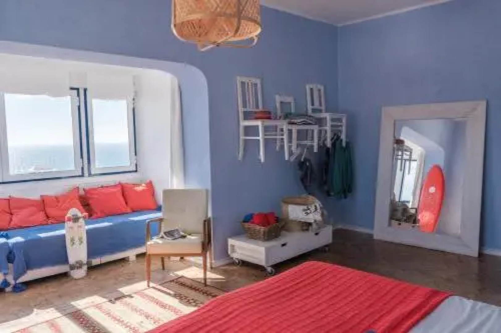 Chill in Ericeira Surf House
