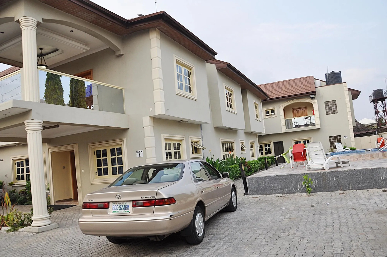 Topaz Luxury Suites & Apartments